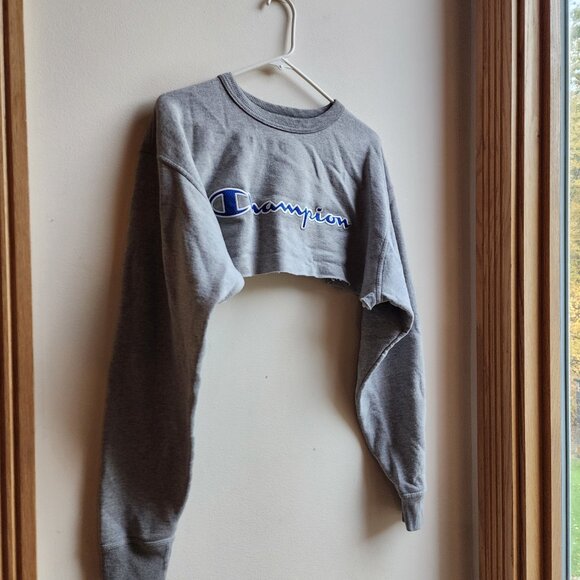 Champion Gray High Crop Long Sleeve Sweatshirt Size Large - Picture 4 of 14